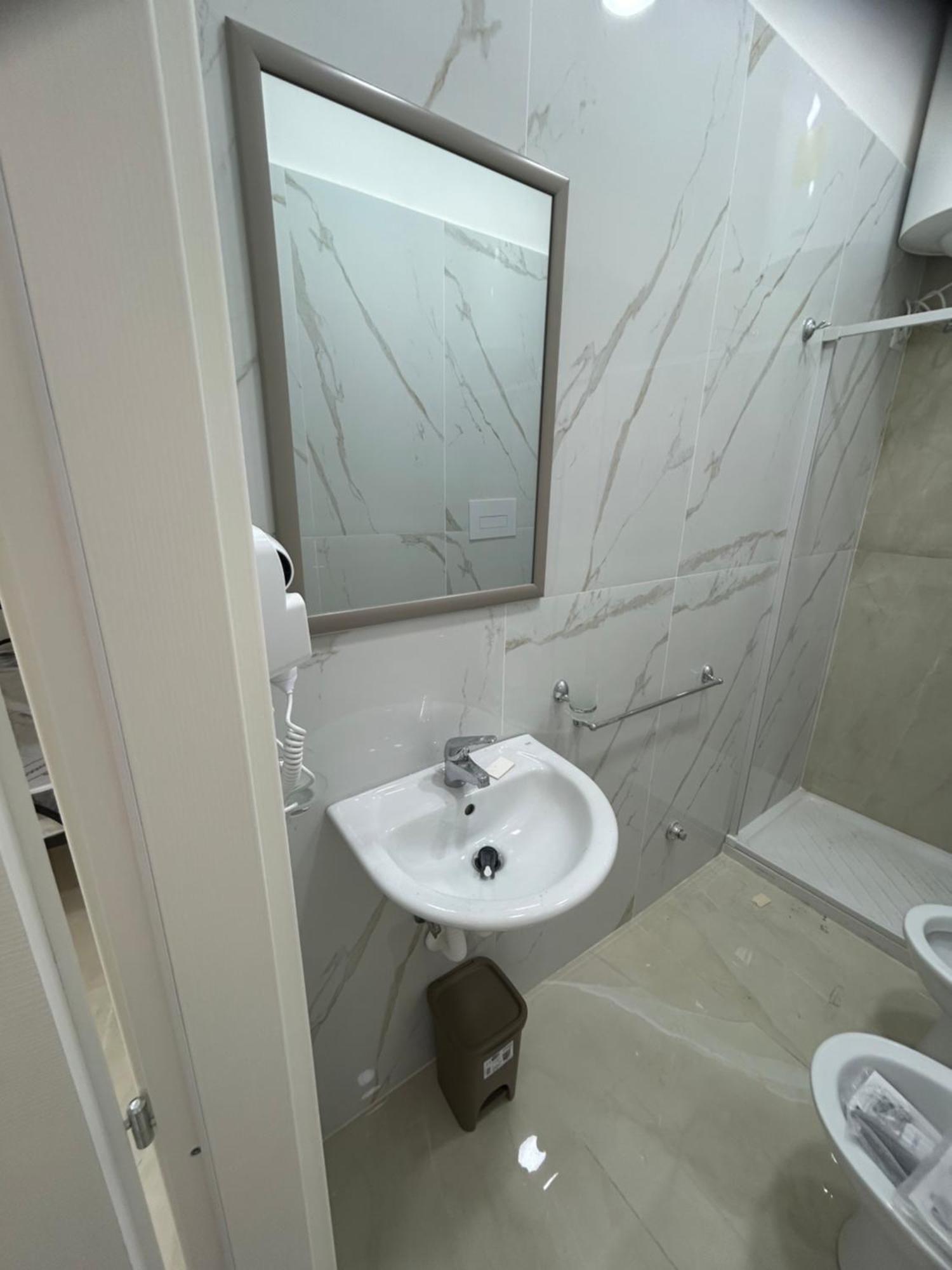נאפולי Luxury Rooms Carbonara 95 מראה חיצוני תמונה