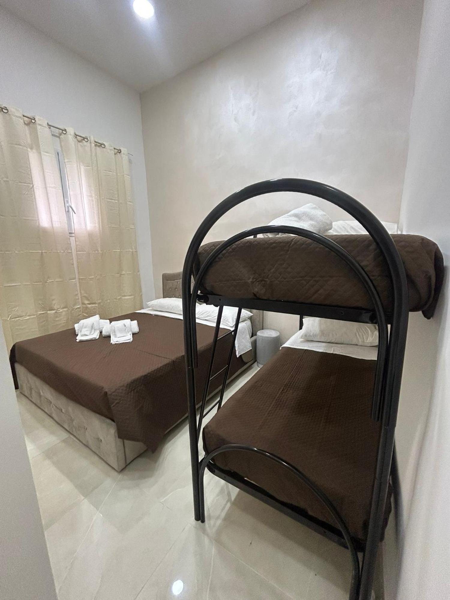נאפולי Luxury Rooms Carbonara 95 מראה חיצוני תמונה