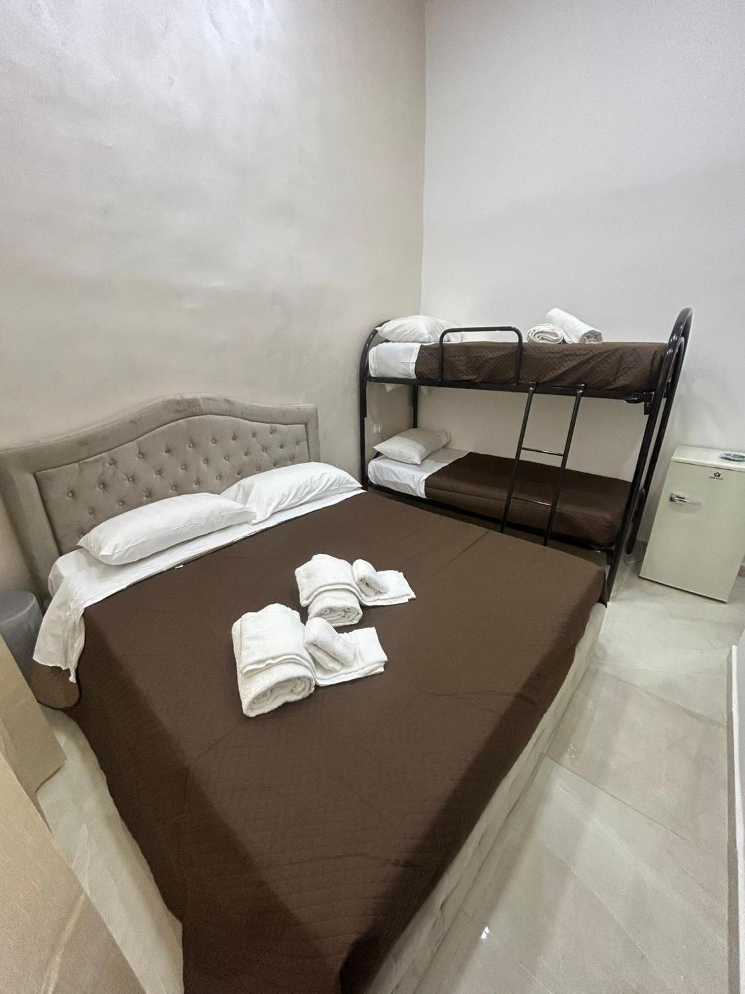 נאפולי Luxury Rooms Carbonara 95 מראה חיצוני תמונה