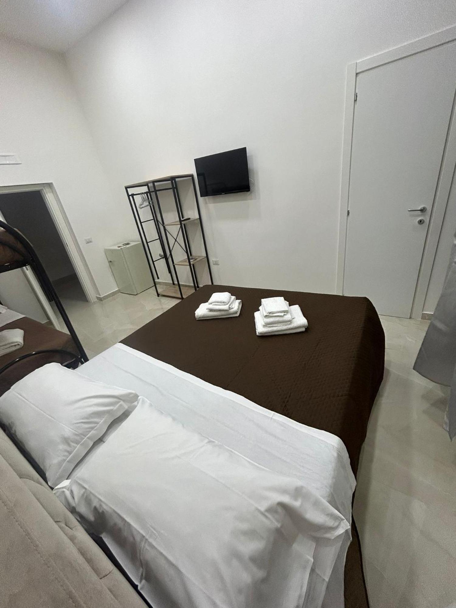 נאפולי Luxury Rooms Carbonara 95 מראה חיצוני תמונה