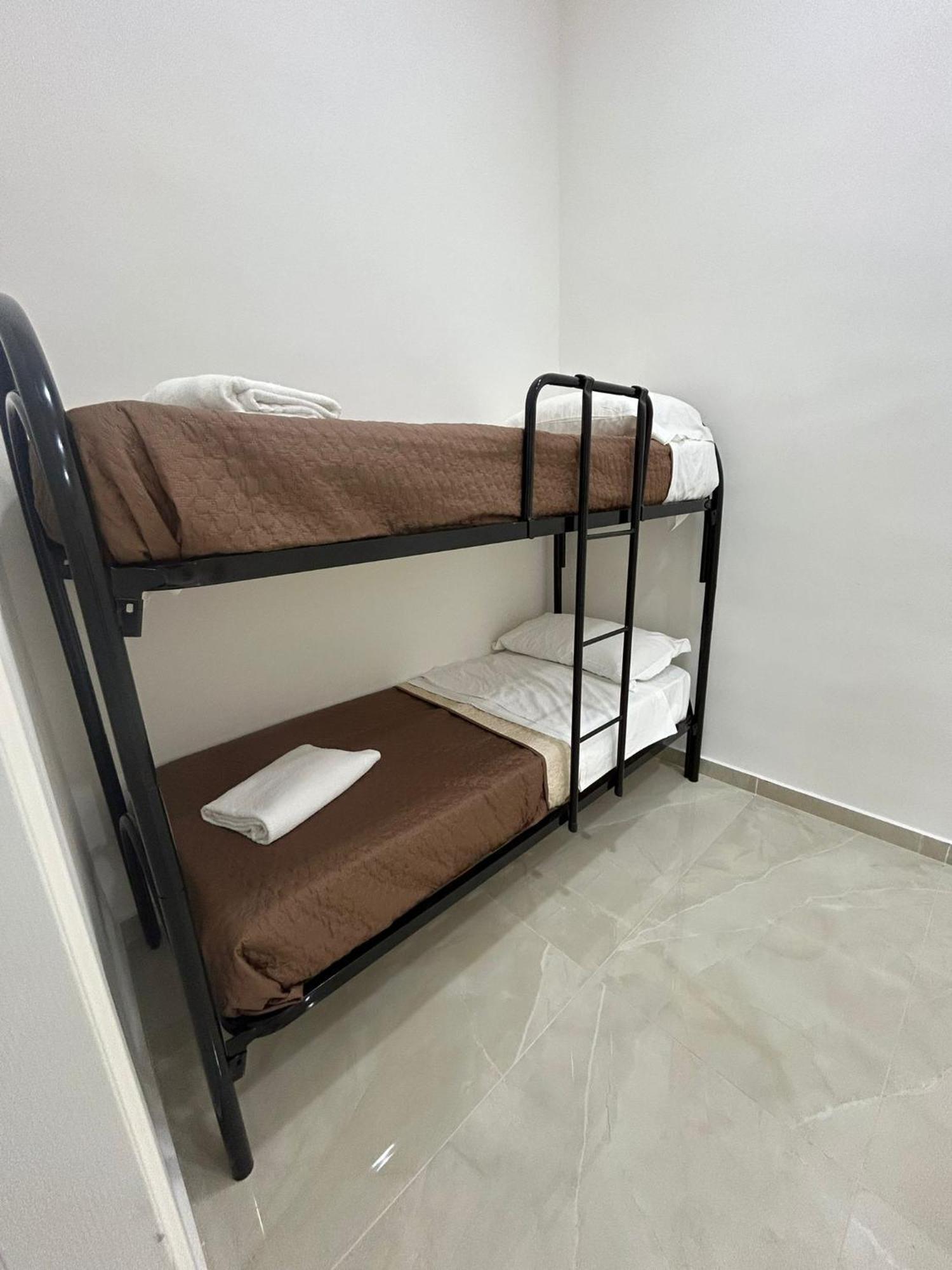 נאפולי Luxury Rooms Carbonara 95 מראה חיצוני תמונה